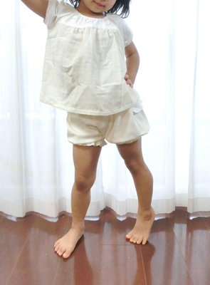 白チュニックとカボチャパンツ4.jpg